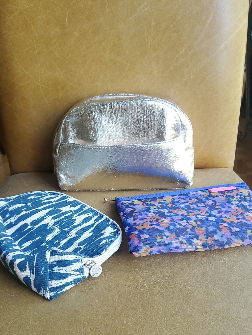 Lancome New Metallic Gold Cosmetic Clutch Bag +2 Free